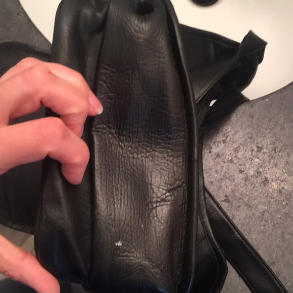 Handmade leather geometric crossbody bag - Picture 12 of 12